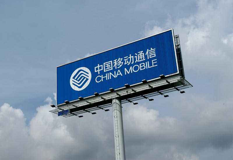 公司是否选择投放三面翻户外广告招牌